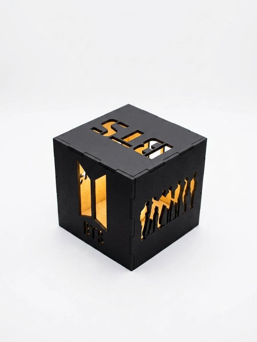 Luminária de Led BTS Cubo 10x10 cm K-Pop Decoração Presente ARMI - Imagem 3