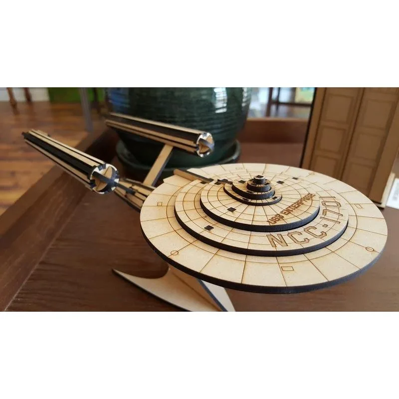 Quebra-Cabeça 3D Nave Enterprise em MDF – Montagem Nerd & Geek
